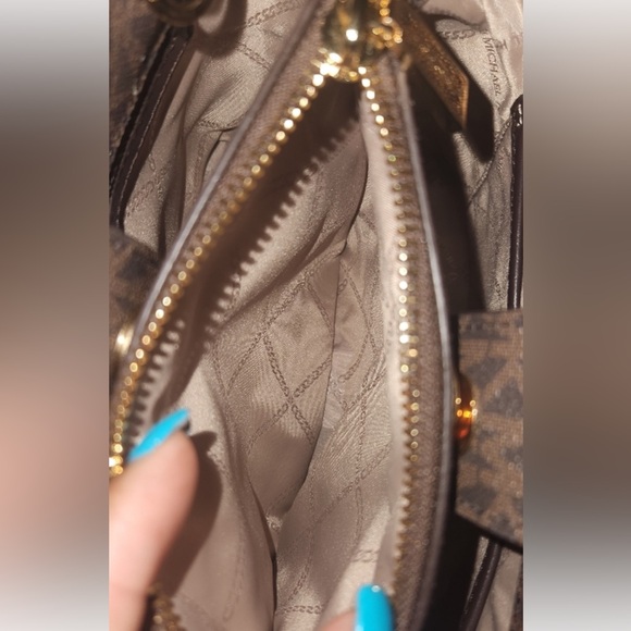 🔥🔥NWT Michael Kors Austin Satchel This is a listing created for a Posh Show. - Picture 8 of 10